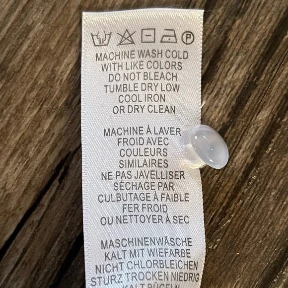 ADRIANNA PAPELL Cream Eyelet Flutter Sleeve Blouse - Picture 5 of 6